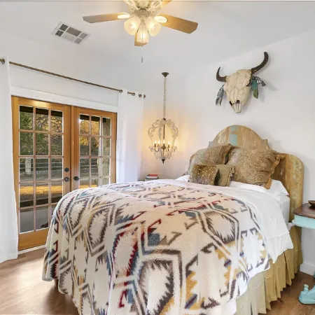 A "Willie" Nice House, with a Willie Nice View! 509 East Avenue, Marble Falls
