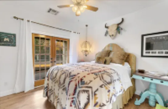 A "Willie" Nice House, with a Willie Nice View! 509 East Avenue, Marble Falls