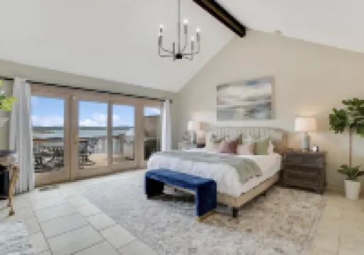 Lake Home with Private Pool, Games, Views! 100 yds to Marina w boat launch!