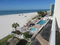 #304 Sea Breeze Welcoming Condo.,  Steps to White Sandy Beach and Gulf
