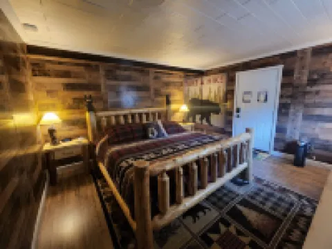 Cabin Apt 20Min to Gatlinburg Across from Ntl Park GameRoom+FirePit+Pet Friendly