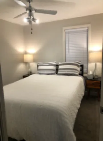 Skots Villa Upper East. Centrally Located Near Sanford Medical Center & Midco.