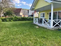 stylish holiday home, close to the cycle path and the vineyards Stadtkirche St. Wenzel附近的飯店