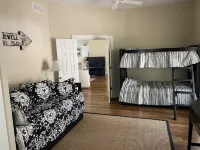 Relaxing & spacious waterfront home on Barkley Lake with 5 Bedrooms and 4 Baths