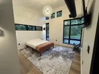 Modern House at Easy Street on the River- Large sports field and River Access!