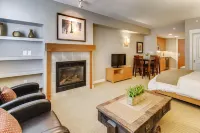 Beautiful Cozy Studio at the Base With Heated Parking