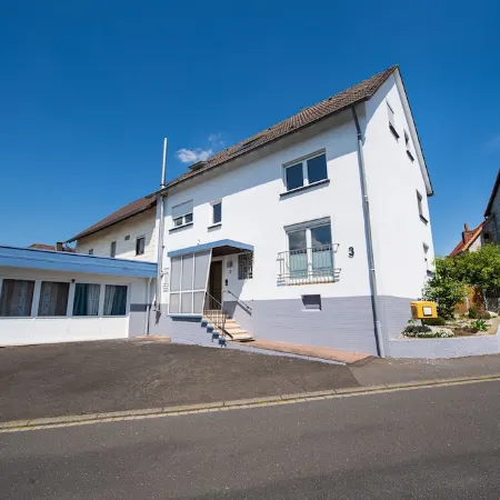 New accommodation directly adjacent to Kassel (up to 18 pers