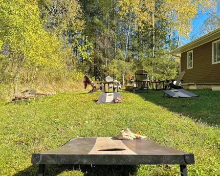 Luxurious Ellicottville Chalet with view of slopes & min to town! Pet Friendly! Отели рядом с достопримечательностью «Холидей Вэлли Резорт»