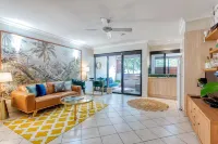 The lookout on Macrossan