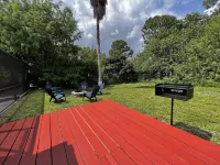 Cozy 4BR Home w/ Solar heated Pool, BBQ, & Bonfire