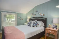 Spectacular Lake Michigan Views/Beach Access from Douglas Lakeshore Beach House