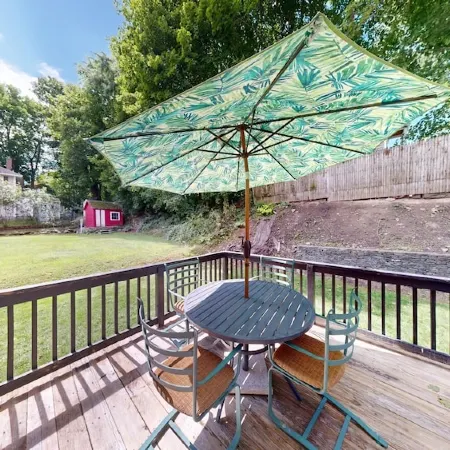 Spacious 4-bedroom house in charming Worcester with AC, WiFi