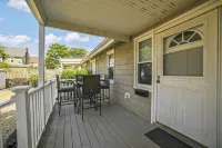 4 houses from the beach!  Belmar Rear East Cottage