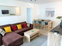 Pleasant 2-room apartment in residence with swimming pool