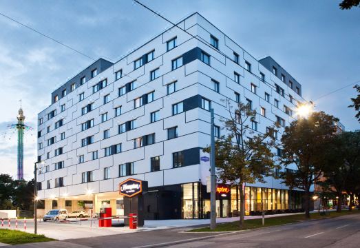 햄프턴 바이 힐튼