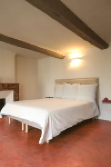 House Alberta Superb T2 in the city center