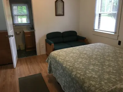 One bedroom cottage - Family owned/operated since 1923