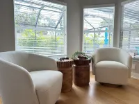 SunCoast Garden Family Retreat-Beautiful Vacation Home with Heated Pool. Hotels in Venice Gardens