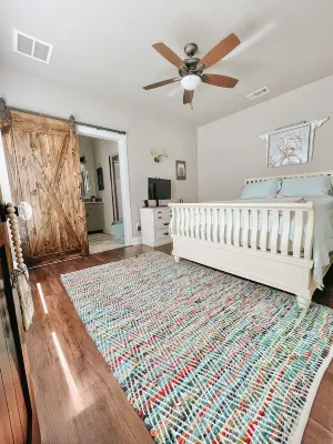 Lake Fork Waterfront Lakehouse with boat dock.    Beautiful and spacious! Hotel a Rains County