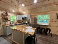 Miners Cabin - Pictured Rocks Lodging