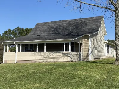 Large Family Home Close to ATV Trails and CMA