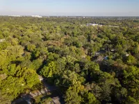 Modern Home Near UF, Stadium - Private Gazebo, Pets!