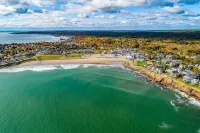 Beach condo Hotels in Cape Neddick