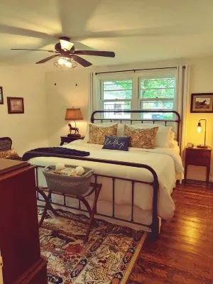 The Ludwig Lane Guest House in Historic Downtown Coudersport
