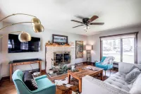 Charming Downtown Ennis Executive Home!