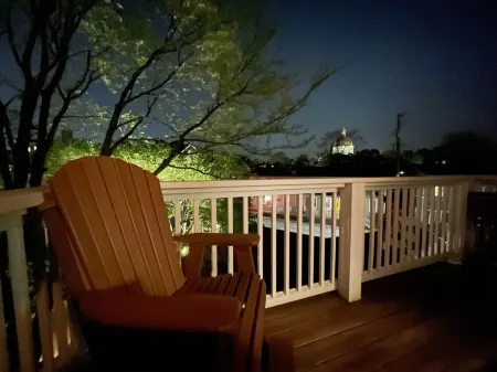 All-stop.  Rental Midships. Отели рядом с достопримечательностью «Уильям Пака Хаус & Гарден»