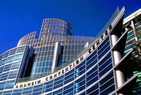 Hilton Anaheim Отели рядом с достопримечательностью «Rte 66»