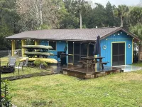 Have it all at this beautiful waterfront Homosassa home close to all amenities.