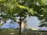 Lakefront Home Lake of the Ozarks — Peaceful getaway with all of the amenities