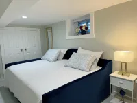 Cozy 2-bedroom Gem in charming North Bergen with Parking, backyard, and grill
