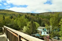 TOWNHOUSE-Slp 8 Mt View/6 BEDS. Downtown Windham. Walk to restaurants and stores