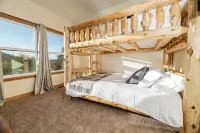 NEW! The Sunset Retreat - Lake Gregory, Mtn Views!