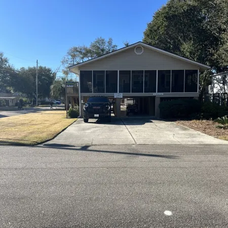 1 Block from Beach! 4Bed 2Bath Beachhouse. Already Booking for Spring Summer ‘26