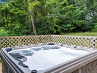 5Min to Lake, 20Min to NRG, Hot Tub, Fire Pit, BBQ. Quiet&Secluded. Pet Friendly ワイルダーネスのホテル