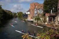 Luxury Riverside Studio with Conservatory and Wharf in the centre of Oxford