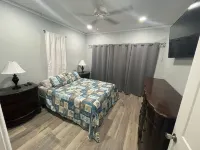 Lake Life Bungalow w/ pool & 3 Kayaks in Baymeadows Estates - Great Fishing! Hotels in Coffee County