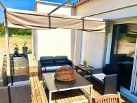 Air-conditioned villa with private pool Hotel a Rousson