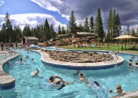 Low Summer Rates! 2 Bed 2 bath + Loft Dog Friendly 6 Unlimited SHARC Passes
