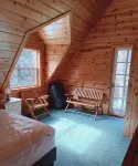 Lower Twin Cabin - 34 beautiful private acres of forest, meadows and riverfront. 크레스켄트 호 주변 호텔