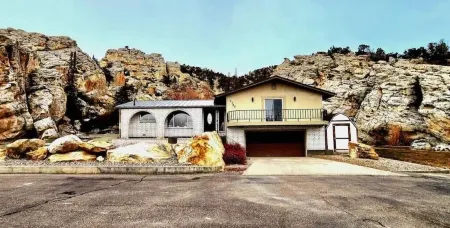 Super Unique 4Br 3Bath Nature Home Getaway - 9Beds Отели в г. Винта Каунти