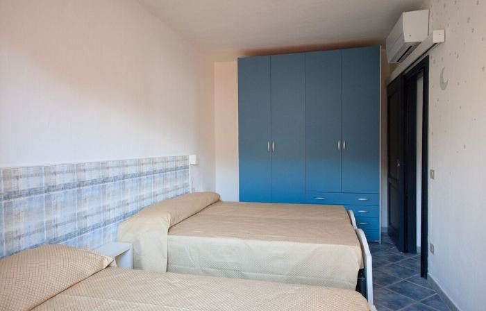 Apartment with garden and wi-fi in residence with swimming pool