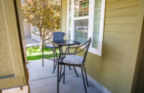 Haven House: Hot Tub, Walking Trails, Private Office