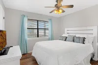 Gulf Beach Views! Beach Front Orange Beach Location!