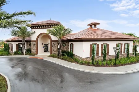 Funtastic 1 Level 5/4 Pool Home- Nature View-Near Disney-Free Resort & BBQ Grill