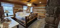 Honeymoon Cabin, Very Secluded, Very Romantic, Arcade, FREE Daily Bear Sightings