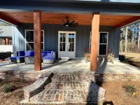 2-Bedroom Cabin Overlooking a Private Lake with Dock and Kayaks Hotels in Covington County